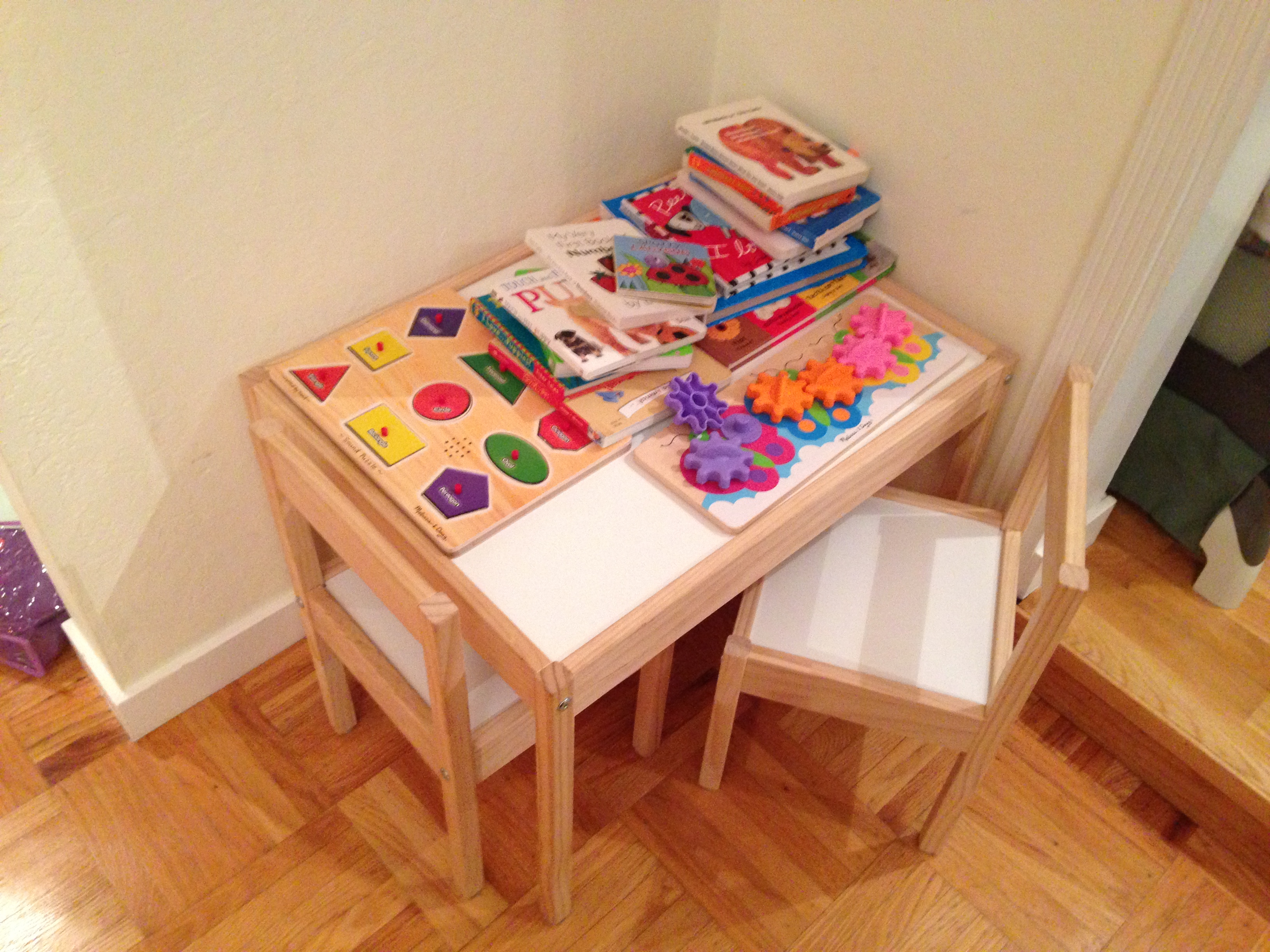 latt table and chairs